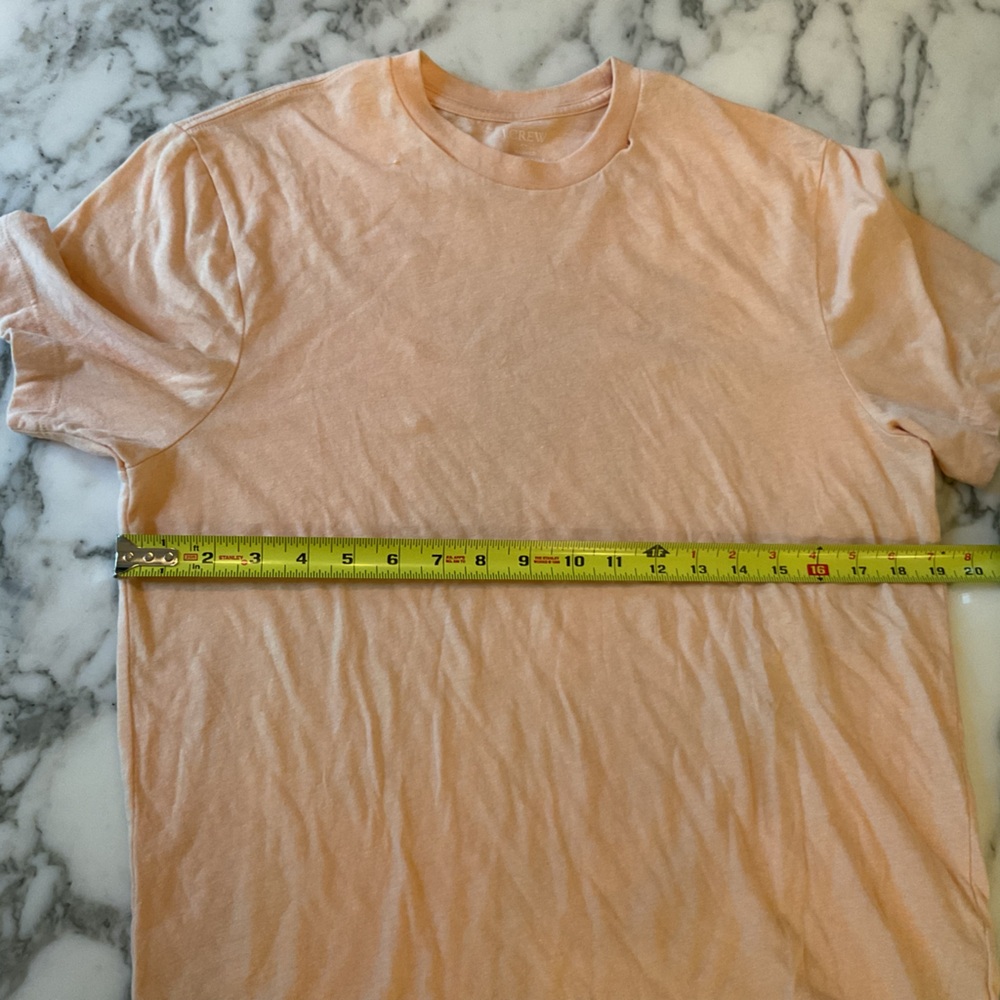 NWOT J. Crew Men's Washed Jersey T-shirt Collar seam needs repair - Picture 4 of 8